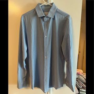 Light blue, checkered, Mizzen and Main shirt. Perfect for warm weather.